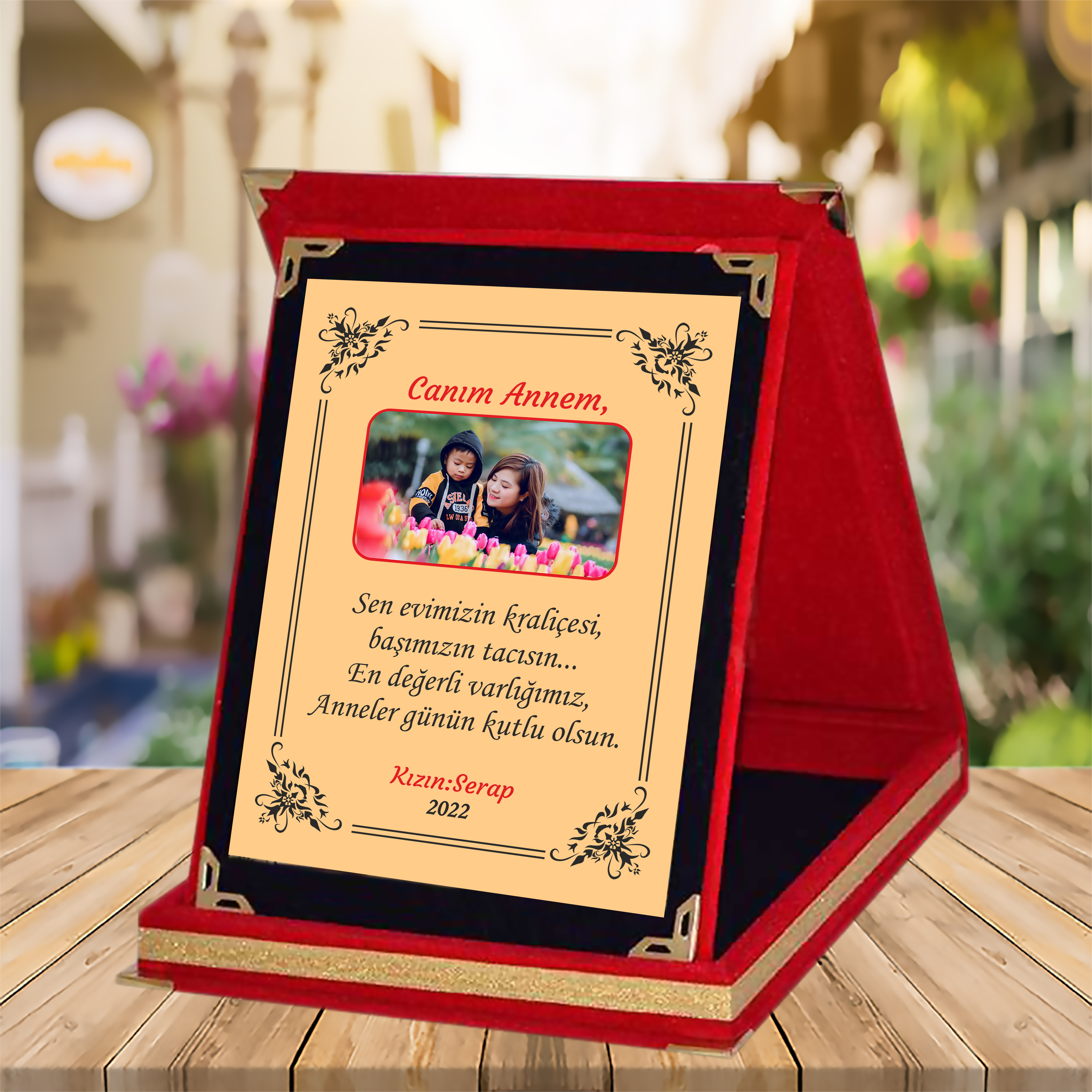 ANNELER GÜNÜNE ÖZEL PLAKET